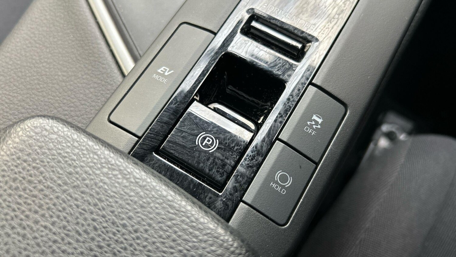 Used Toyota C-HR 2025 for sale - 77839733: Photo 34