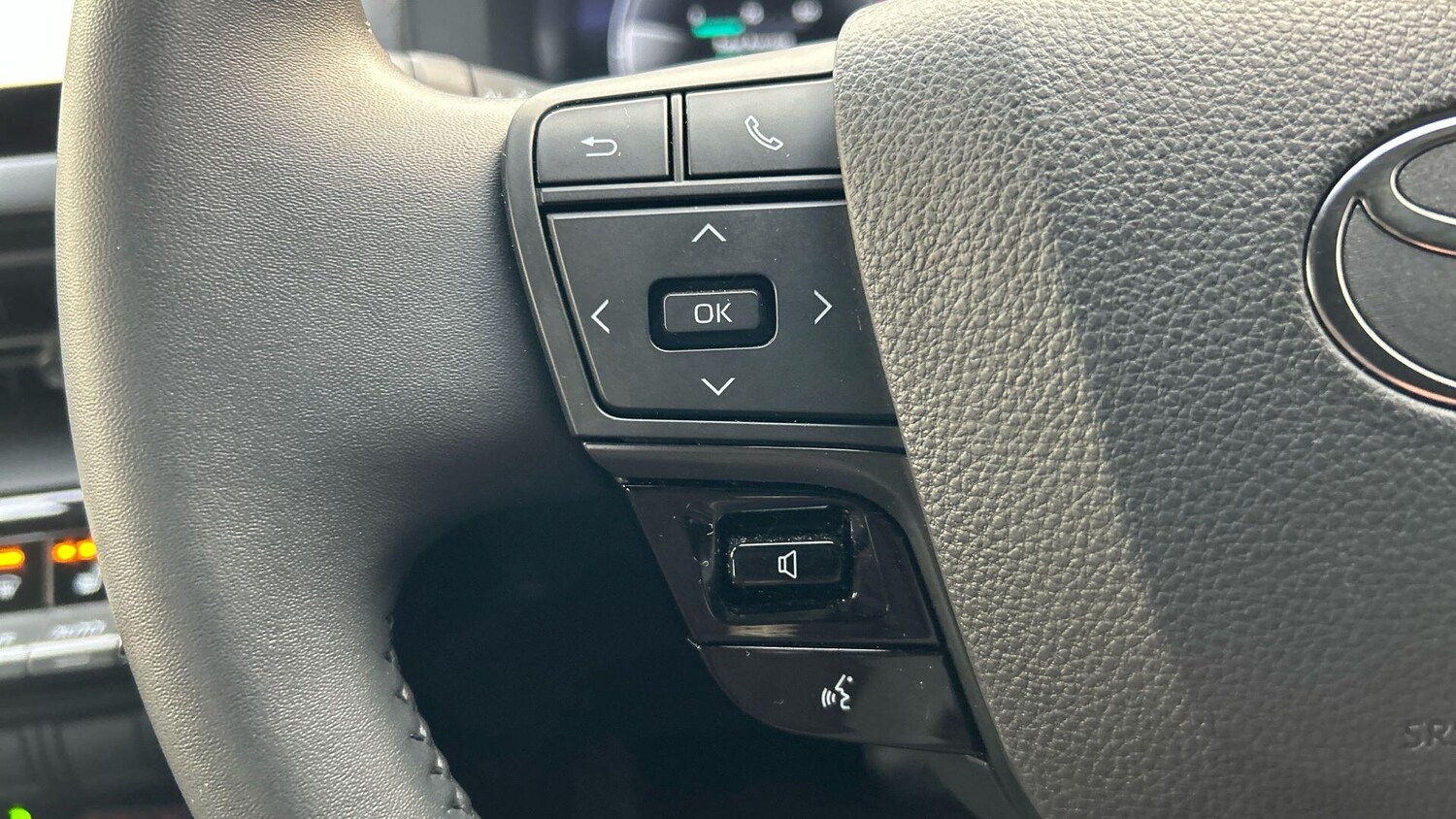 Used Toyota C-HR 2025 for sale - 77839733: Photo 36