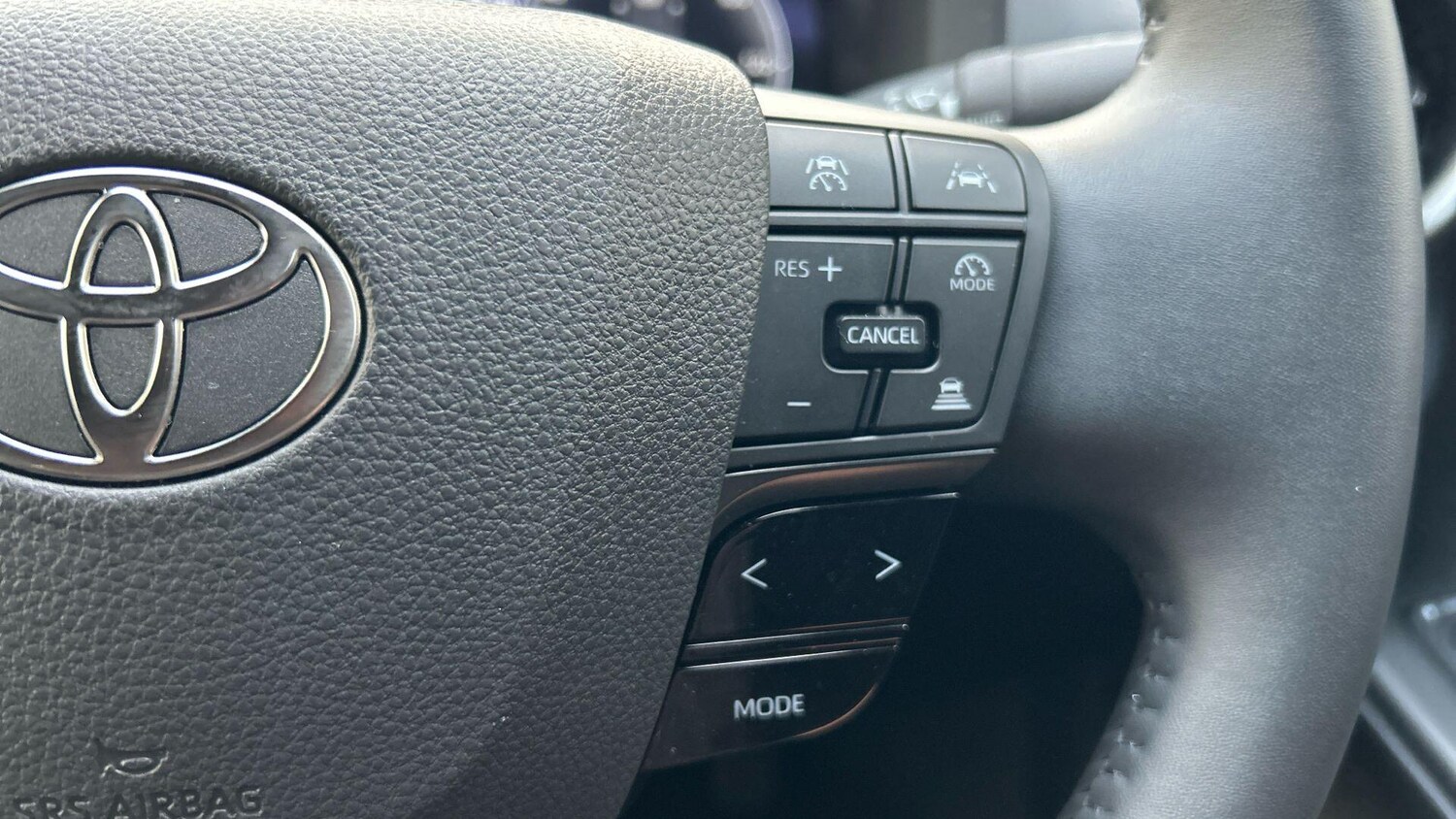 Used Toyota C-HR 2025 for sale - 77839733: Photo 37