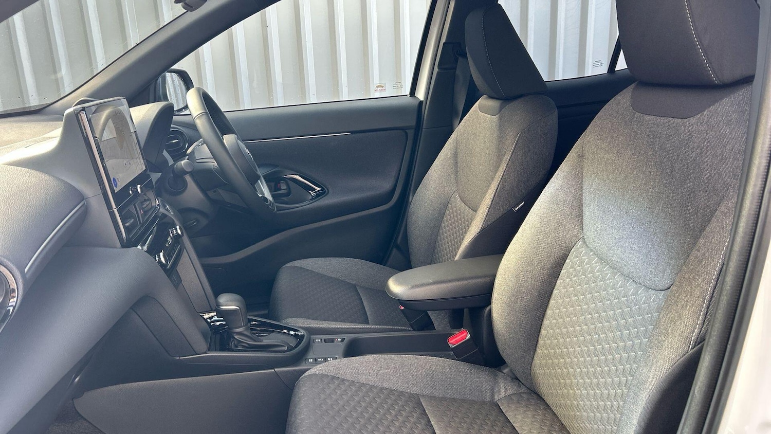 Used Toyota Yaris Cross 2025 for sale - 77722547: Photo 14