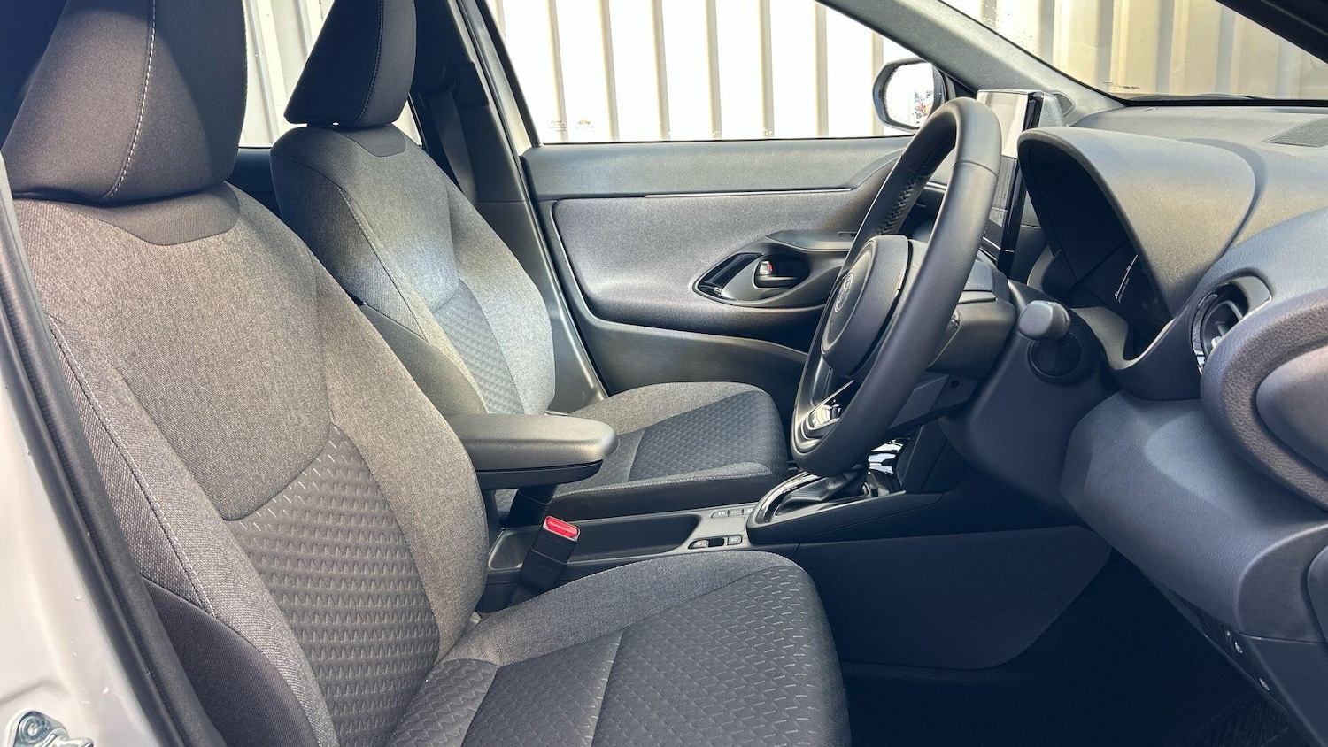 Used Toyota Yaris Cross 2025 for sale - 77722547: Photo 15