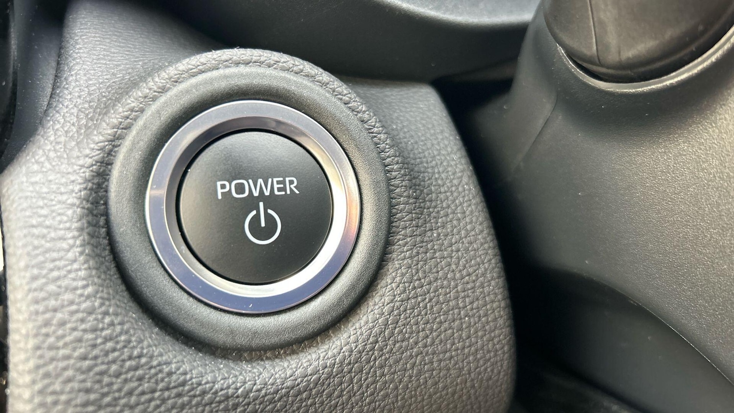 Used Toyota Yaris Cross 2025 for sale - 77722547: Photo 33