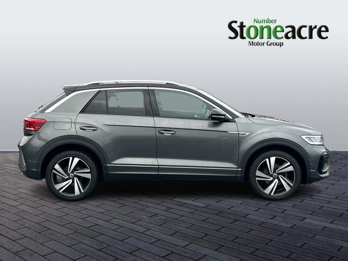 Used Volkswagen T-Roc 2023 for sale - 77376116: Photo 2