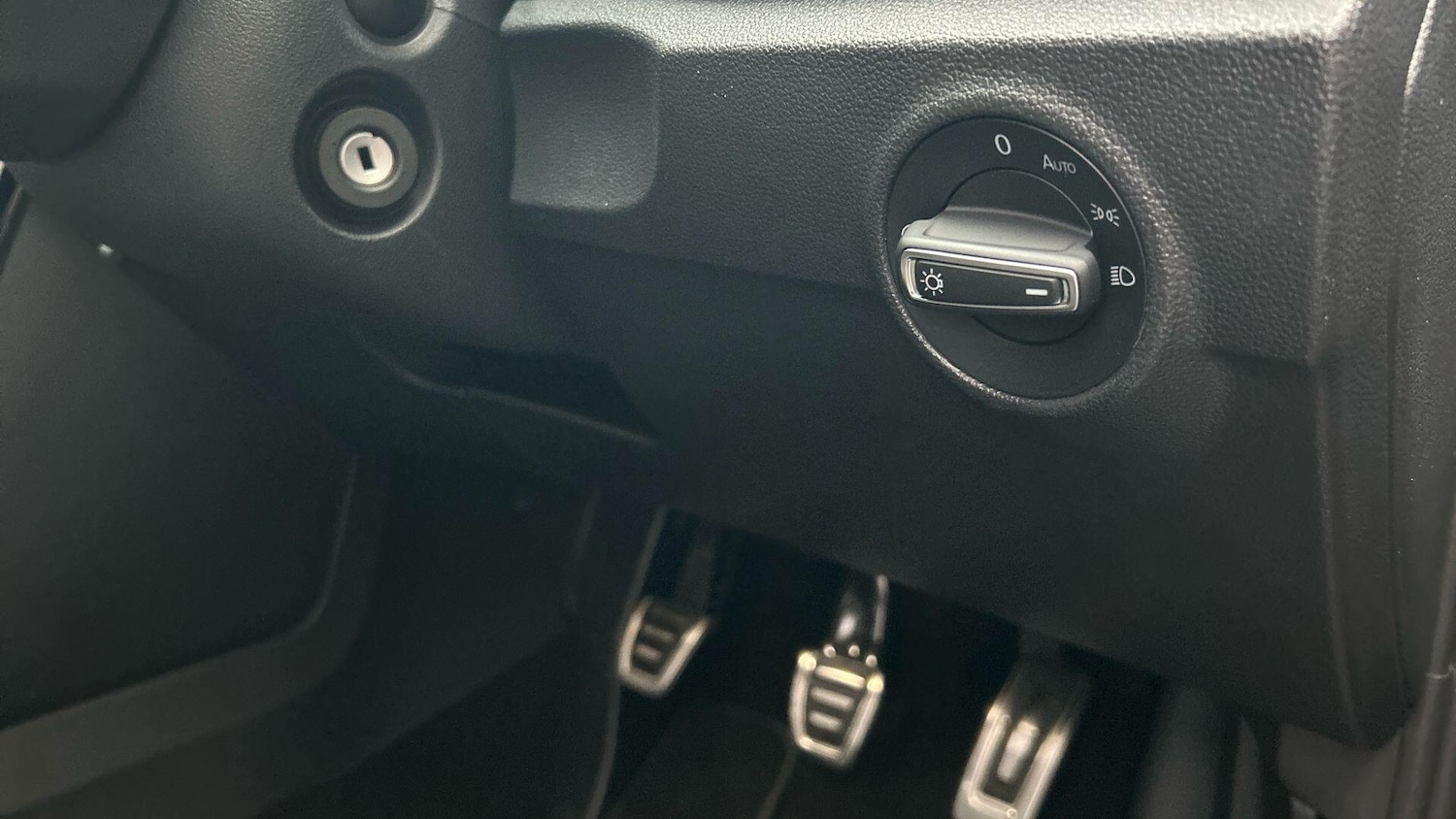 Used Volkswagen T-Roc 2023 for sale - 77376116: Photo 38