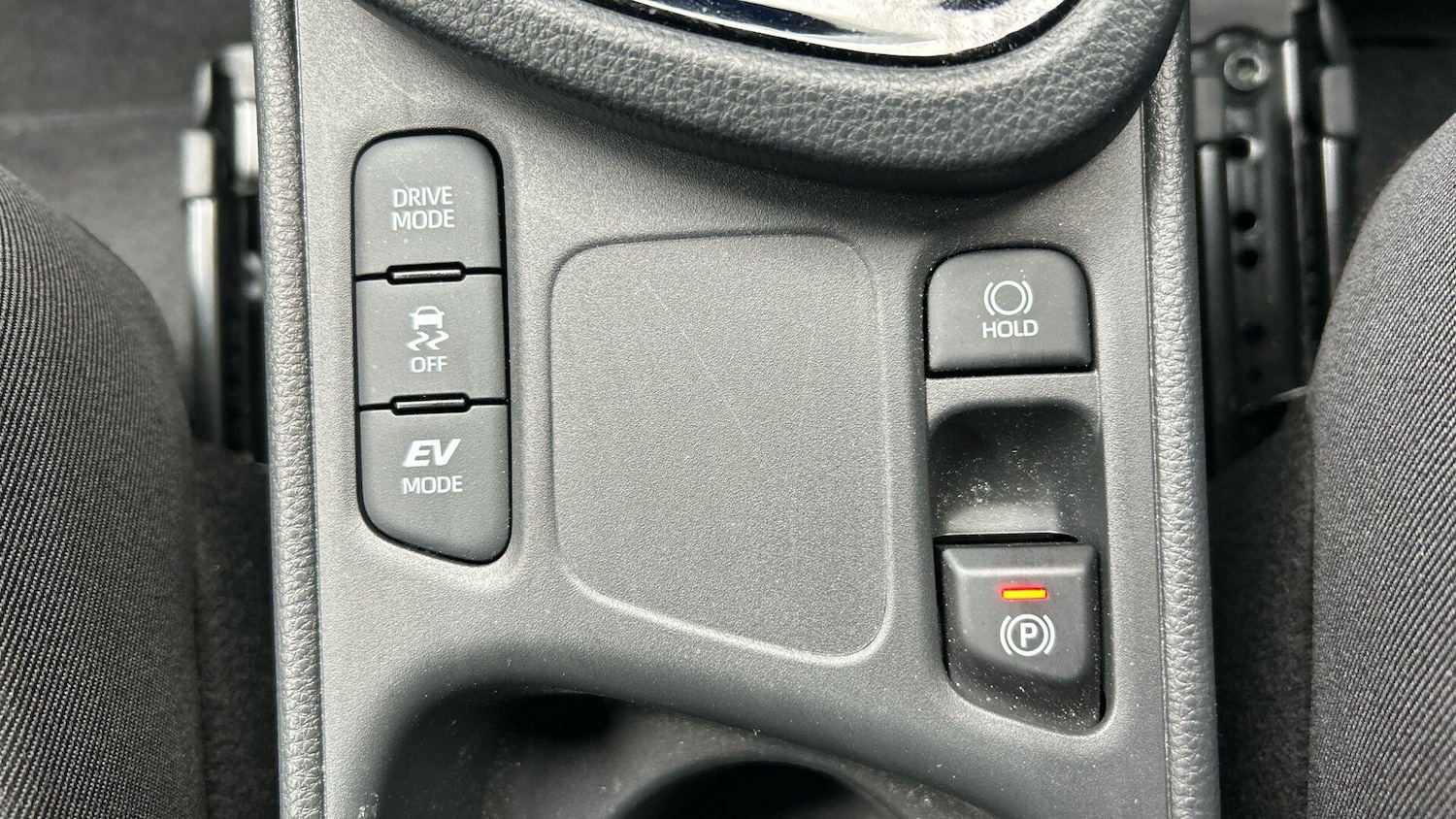 Used Toyota Yaris Cross 2025 for sale - 78101067: Photo 30