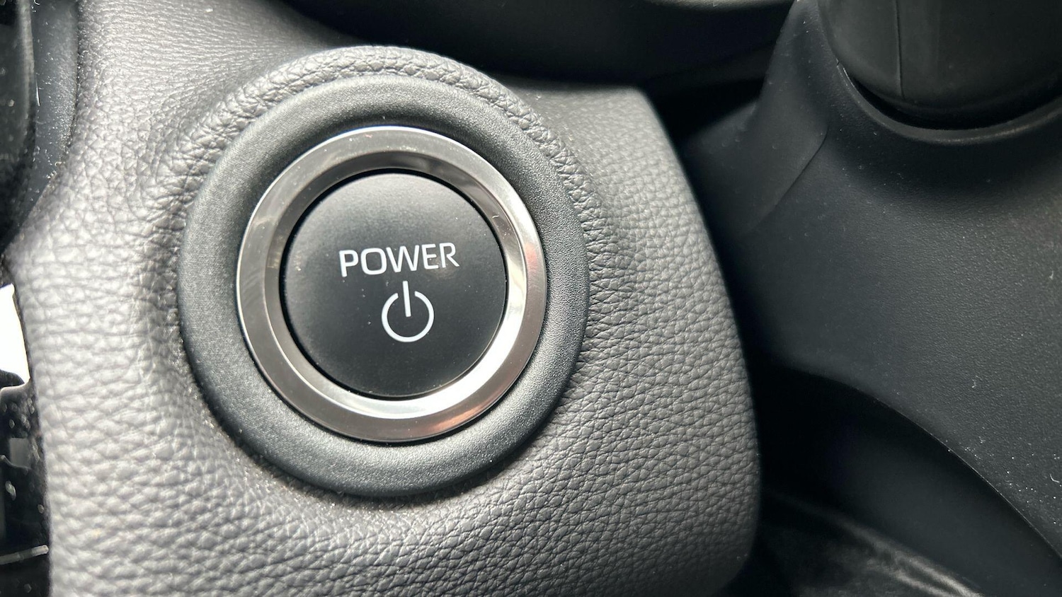 Used Toyota Yaris Cross 2025 for sale - 78101067: Photo 34