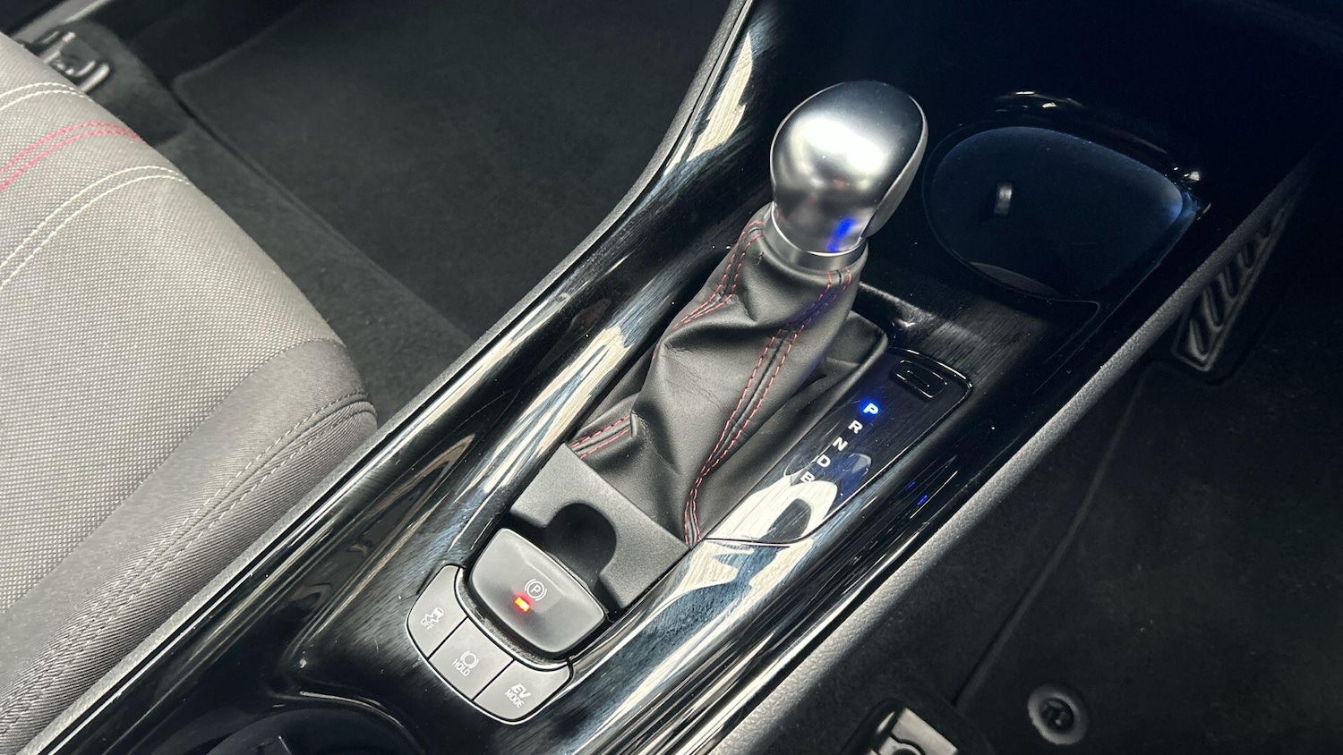 Used Toyota C-HR 2022 for sale - 77156243: Photo 30