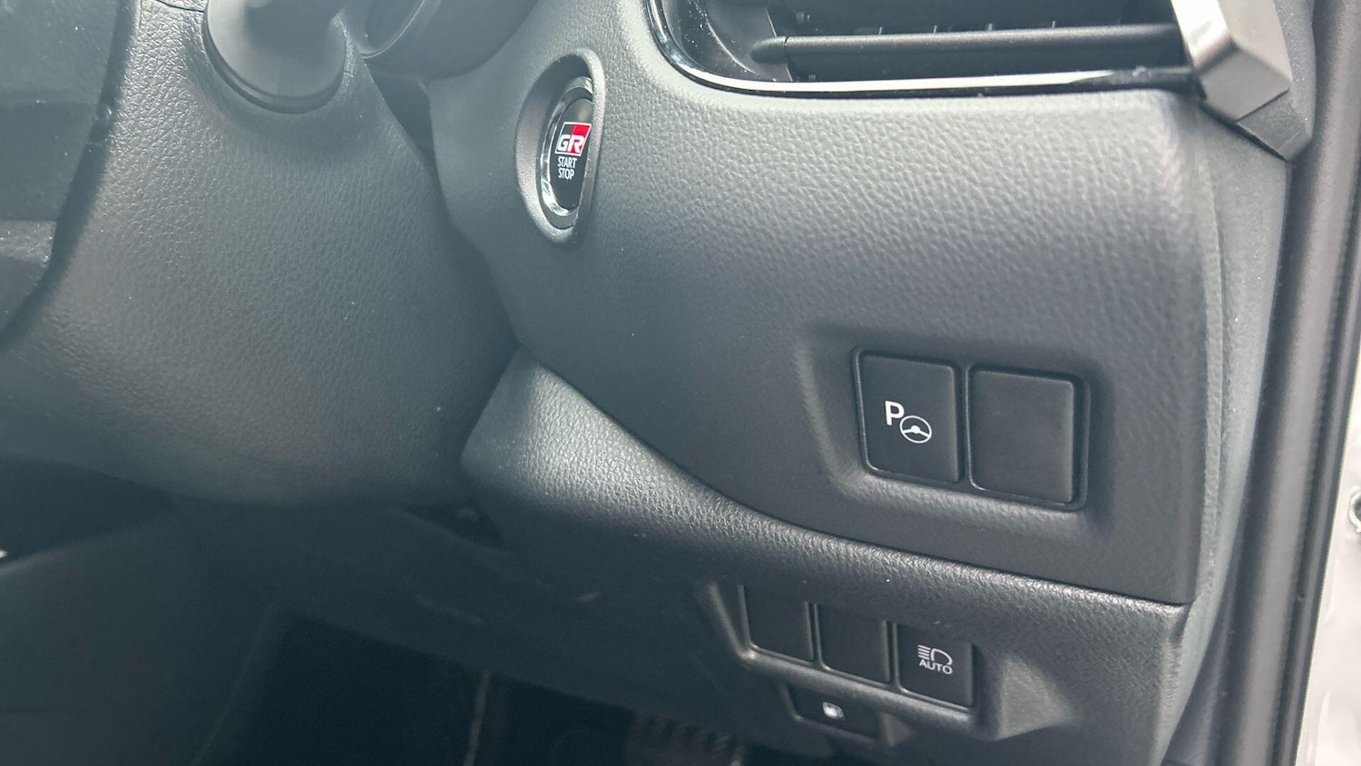 Used Toyota C-HR 2022 for sale - 77156243: Photo 41