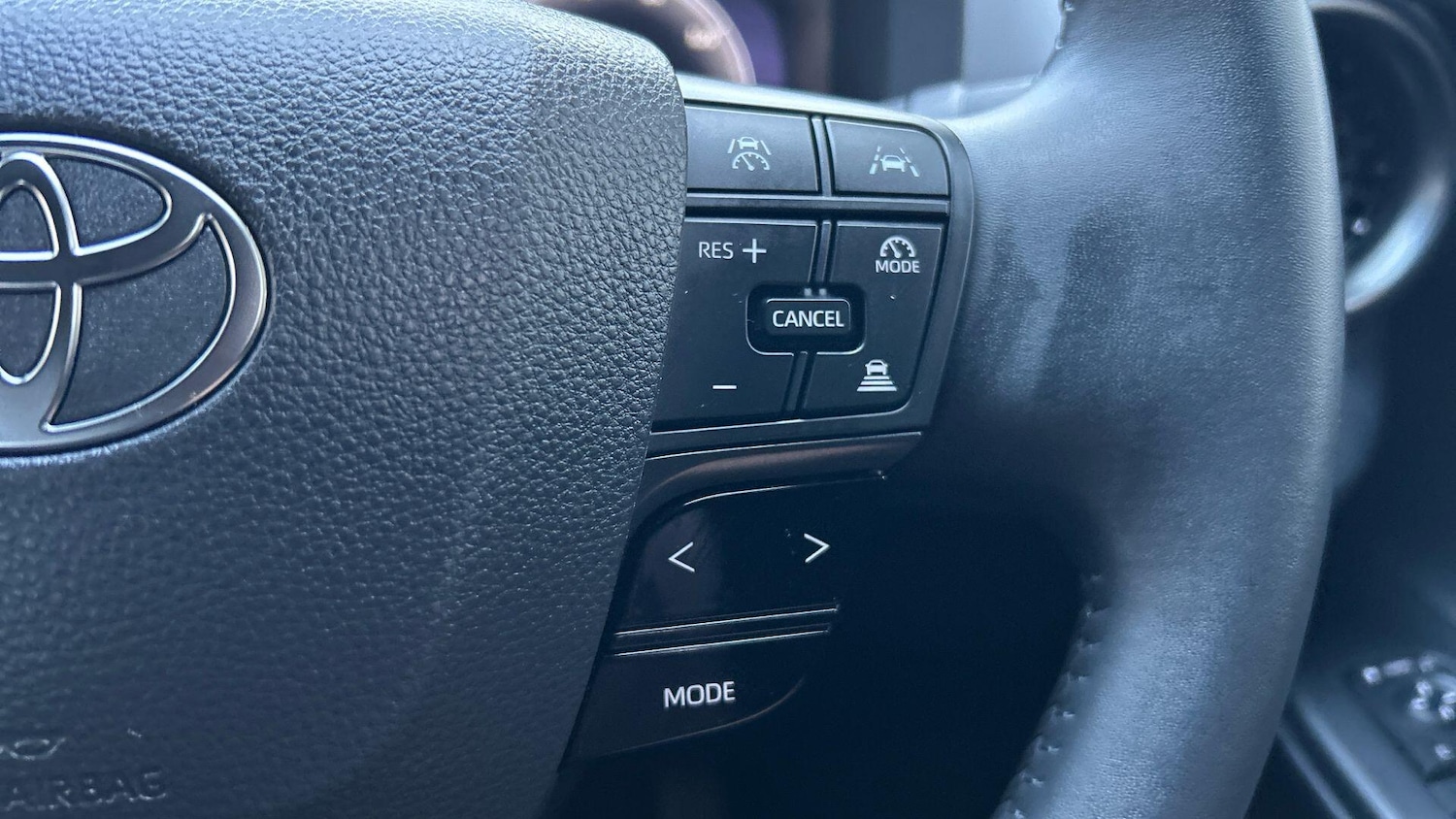 Used Toyota C-HR 2024 for sale - 77131890: Photo 38