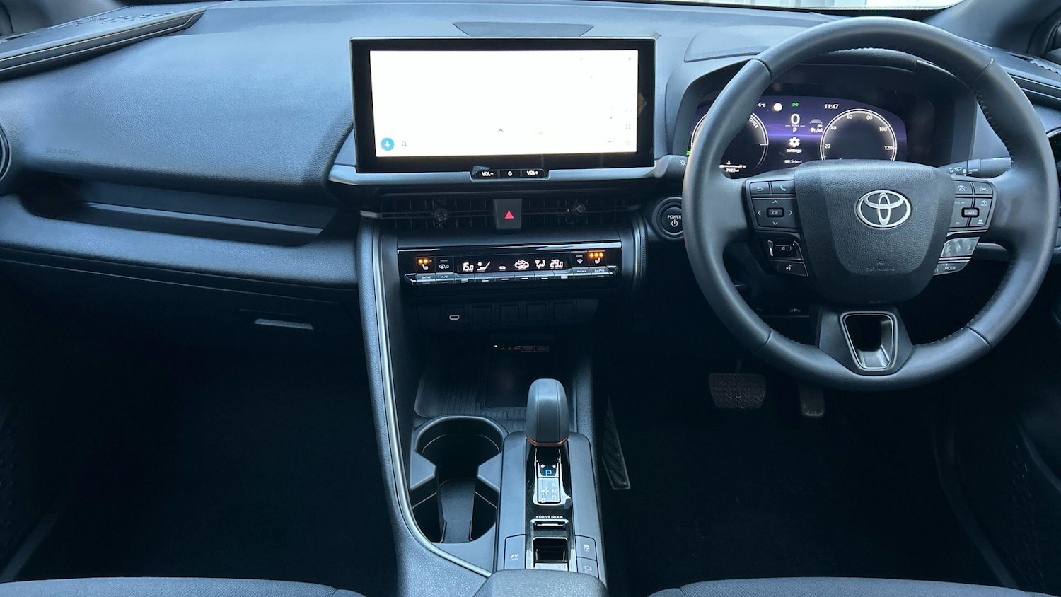 Used Toyota C-HR 2024 for sale - 77131890: Photo 9