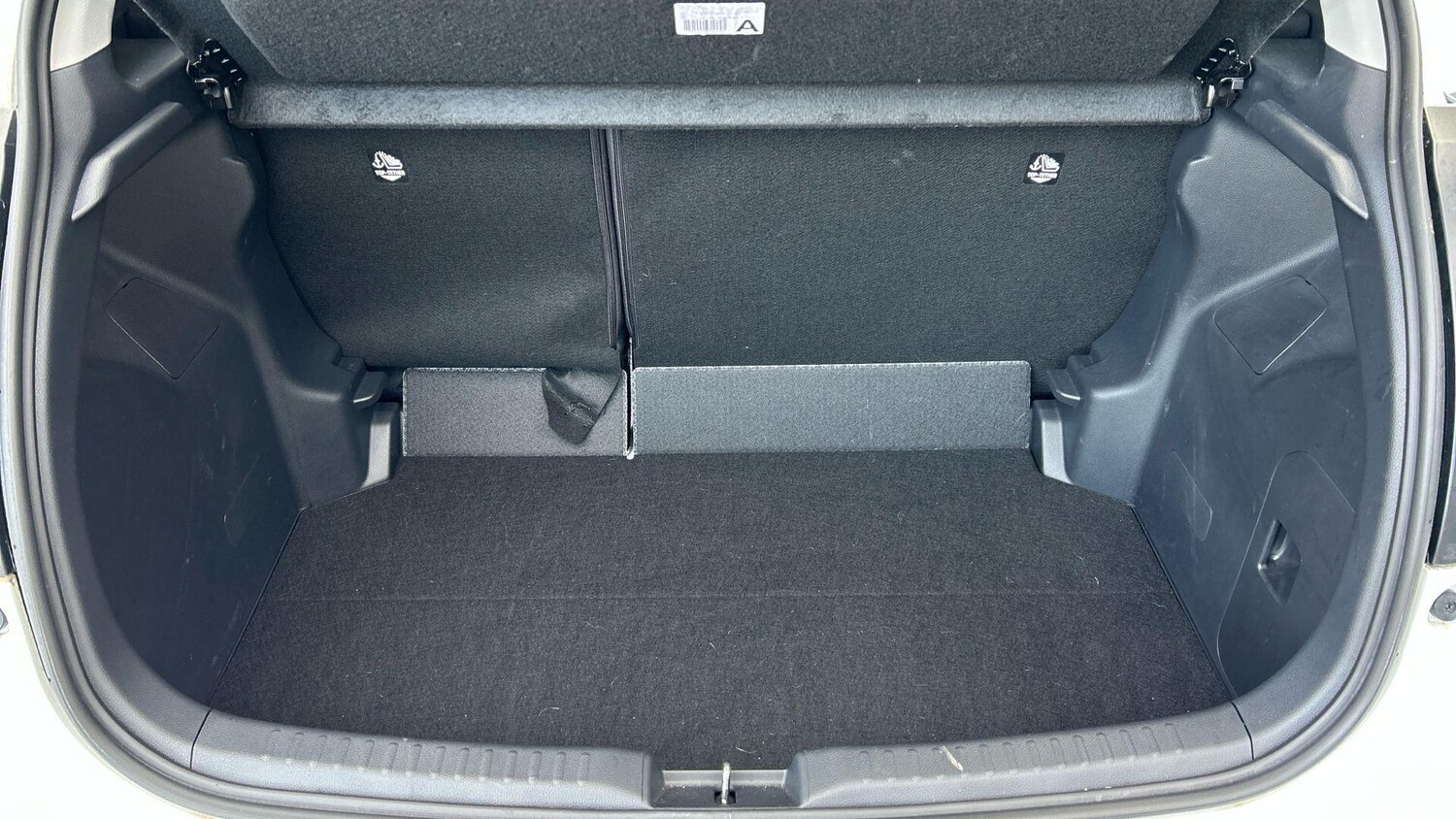 Used Toyota Yaris 2024 for sale - 77625733: Photo 18