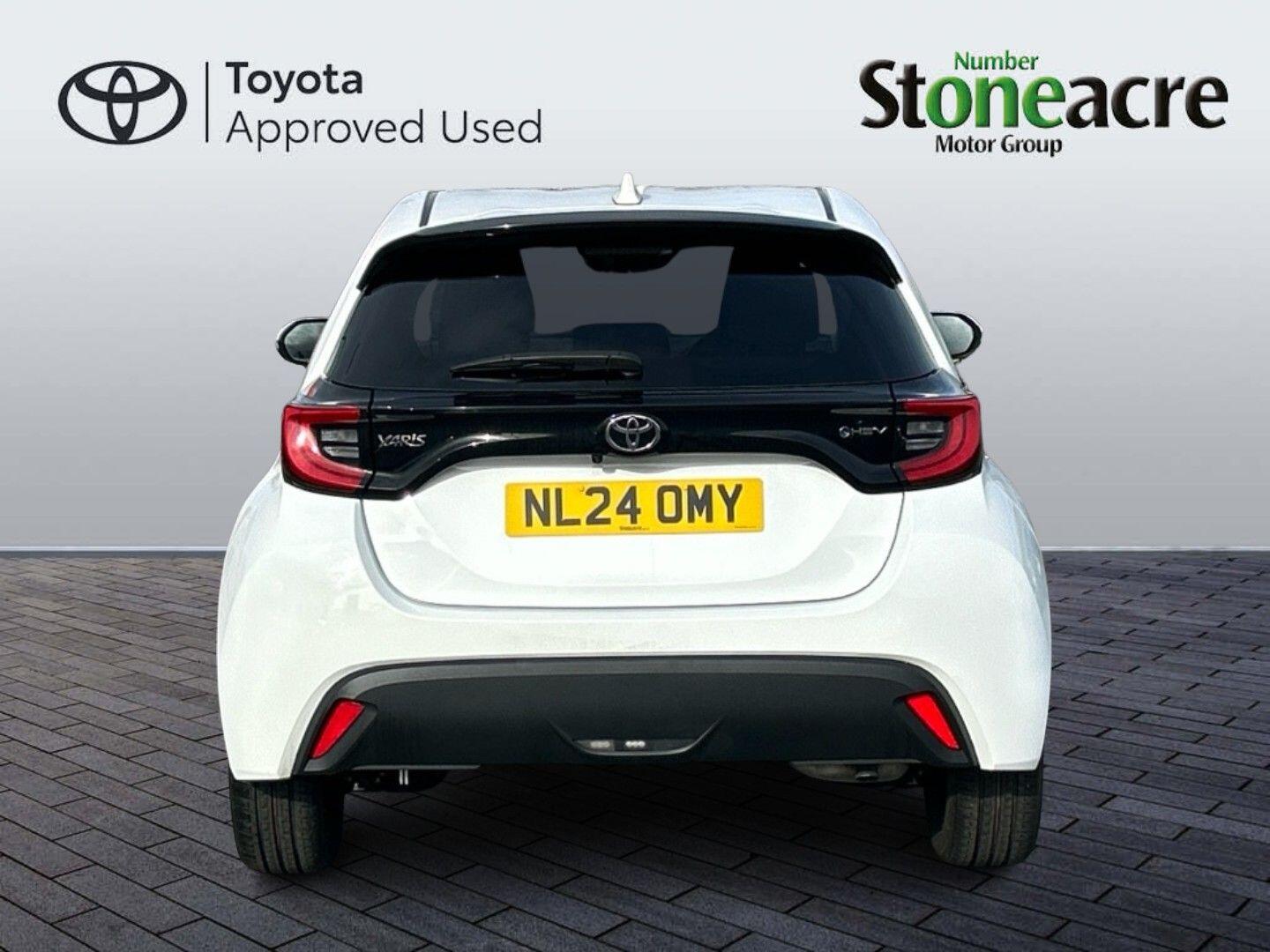 Used Toyota Yaris 2024 for sale - 77625733: Photo 4