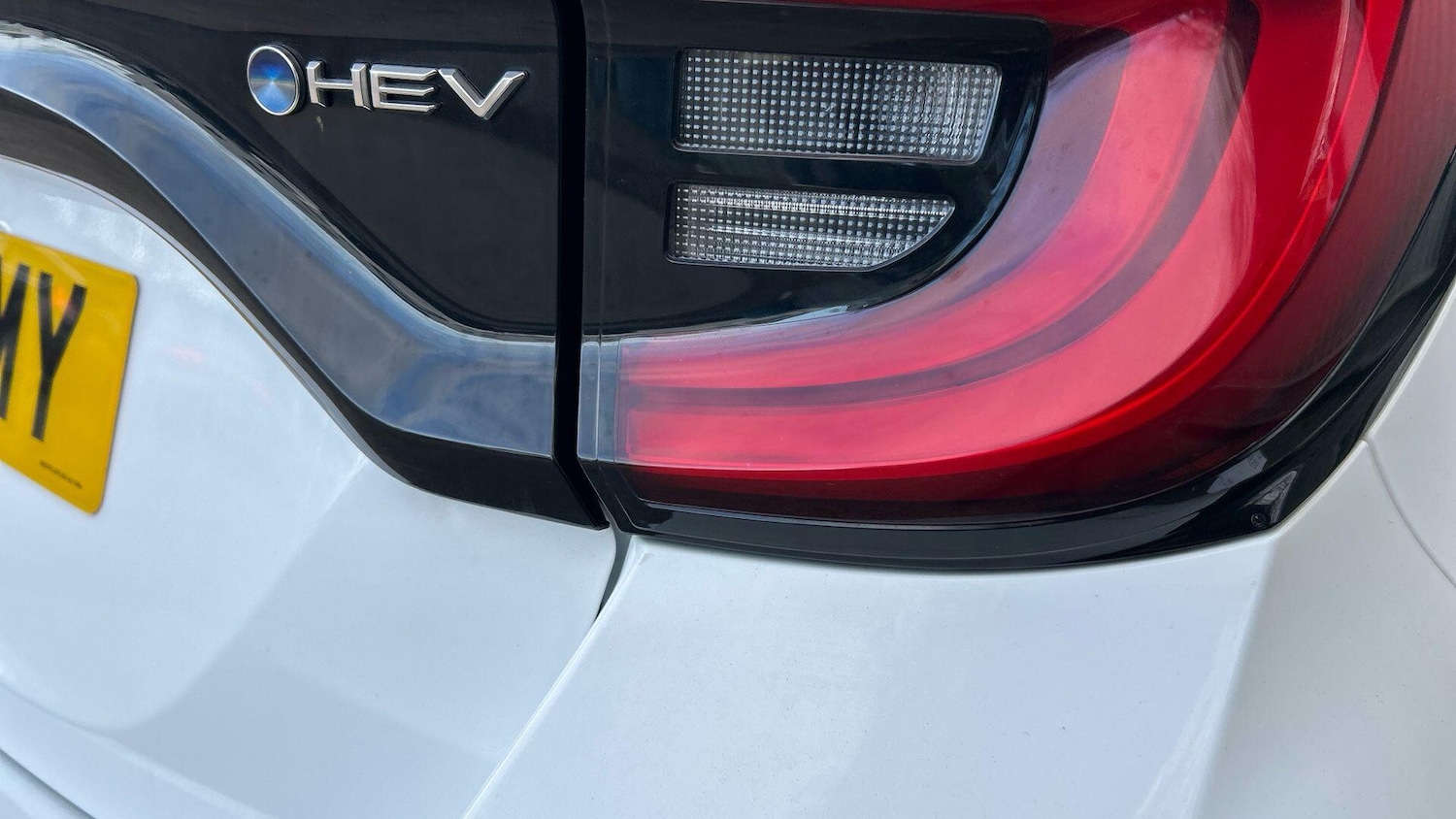 Used Toyota Yaris 2024 for sale - 77625733: Photo 44