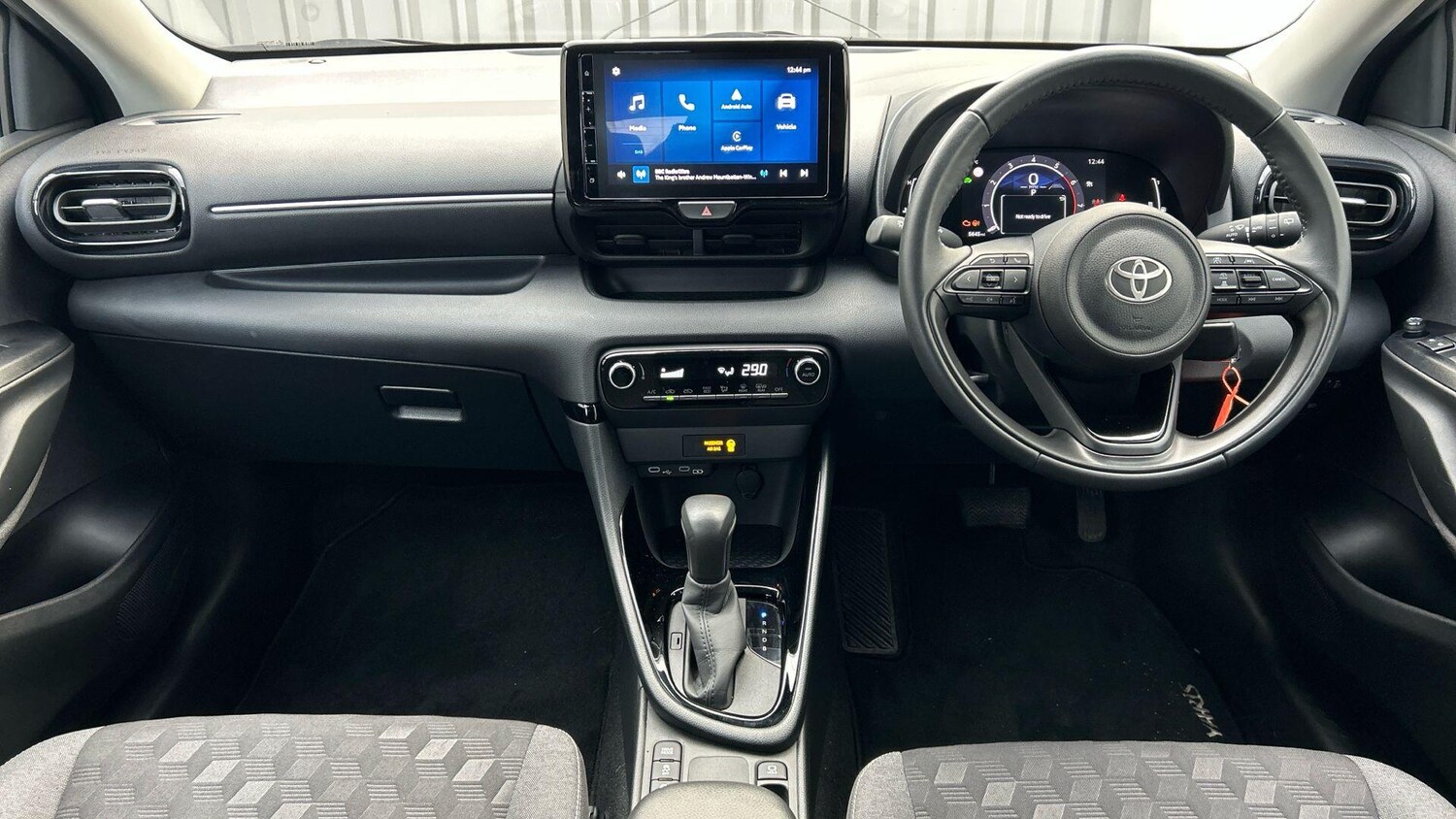 Used Toyota Yaris 2024 for sale - 77625733: Photo 9