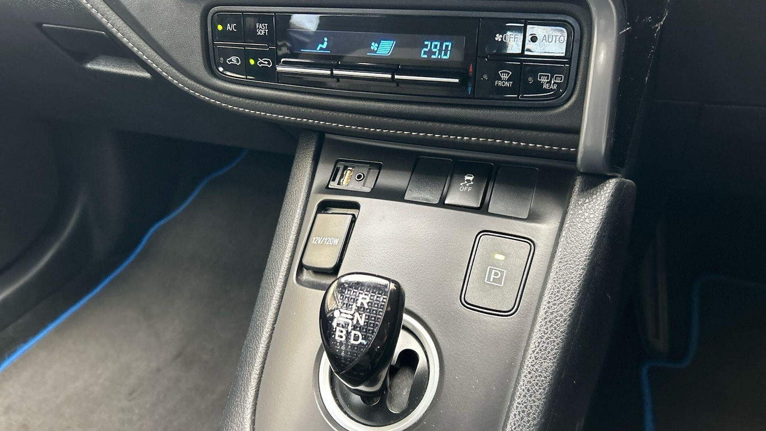 Used Toyota Auris 2017 for sale - 76472221: Photo 32