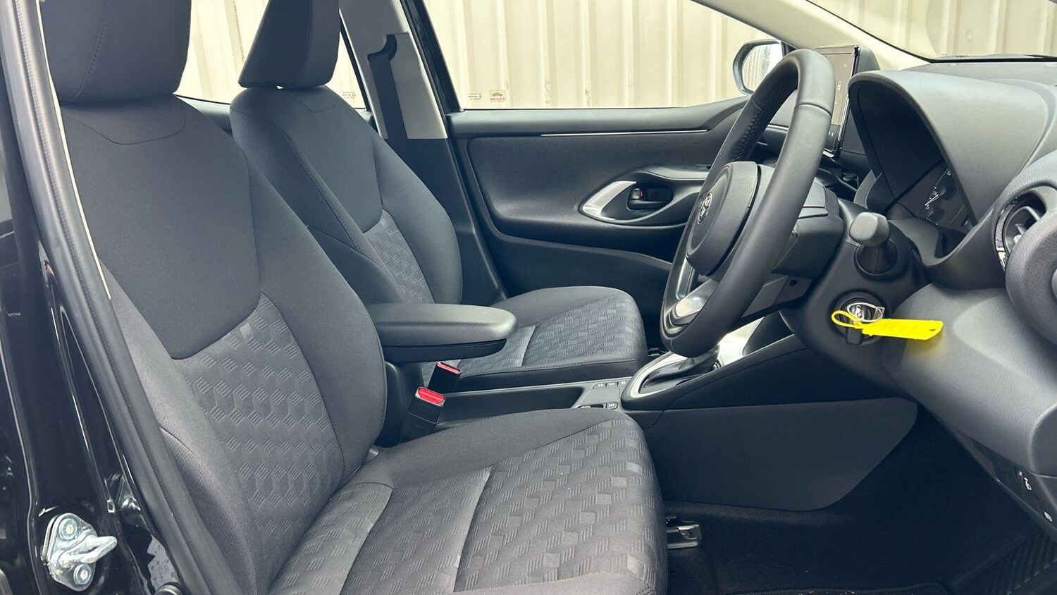 Used Toyota Yaris 2025 for sale - 77598560: Photo 15