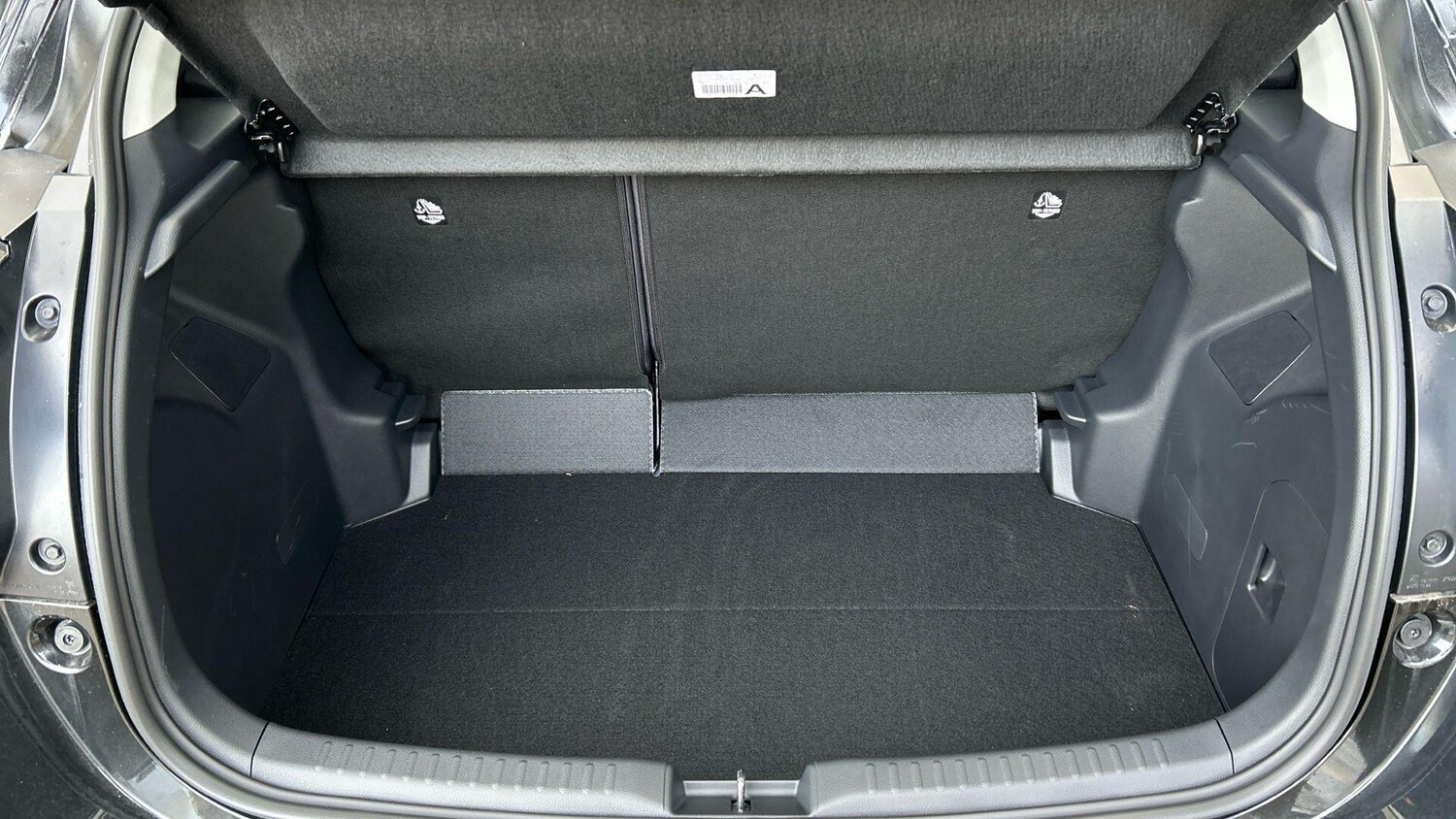 Used Toyota Yaris 2025 for sale - 77598560: Photo 18