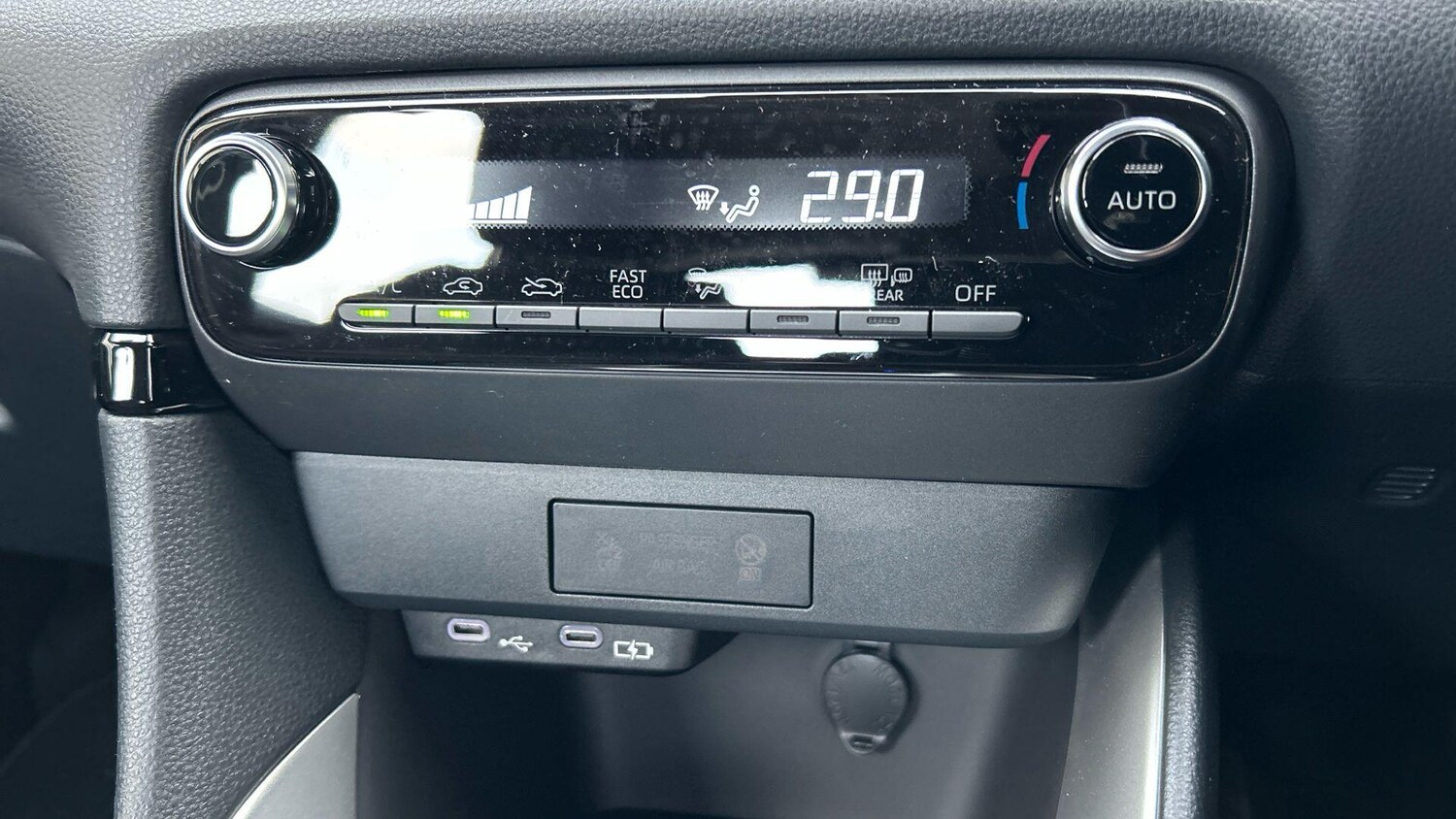 Used Toyota Yaris 2025 for sale - 77598560: Photo 29