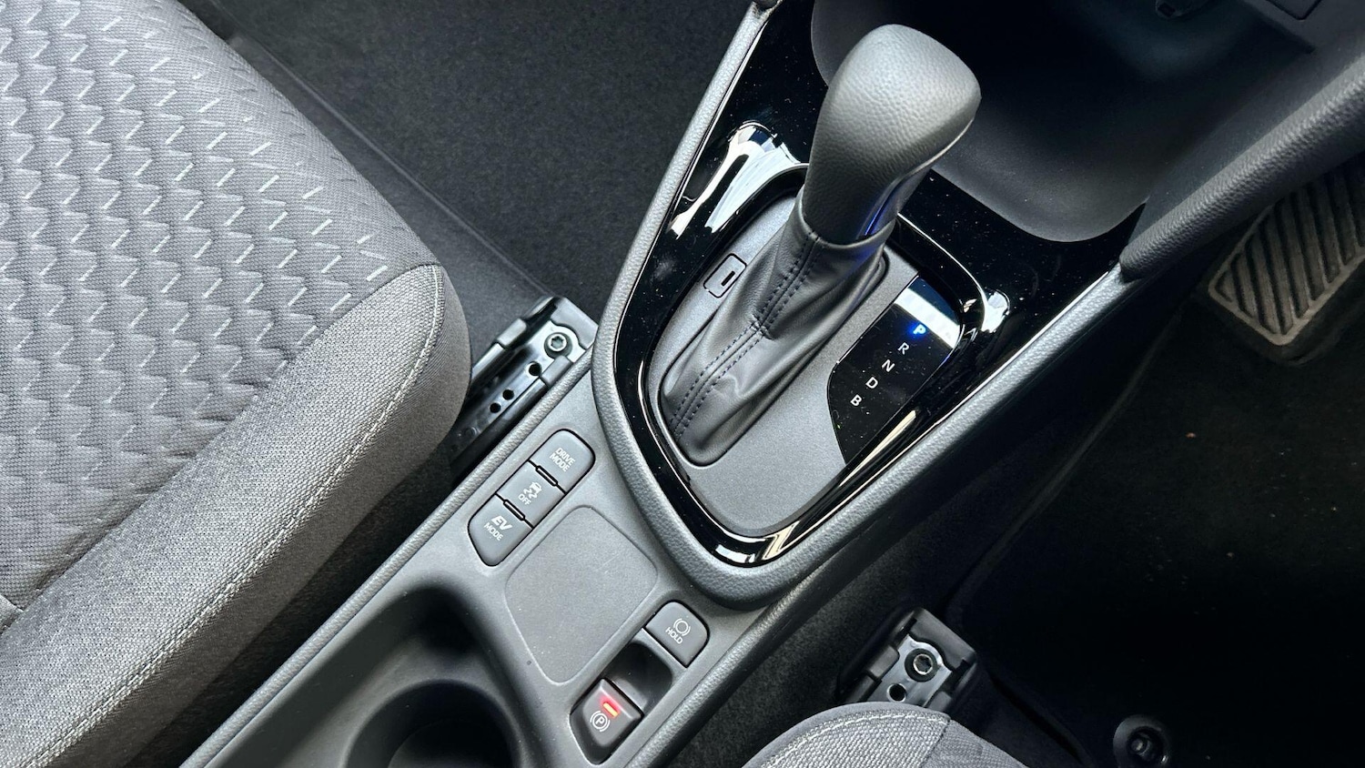 Used Toyota Yaris Cross for sale - 76802337: Photo 26