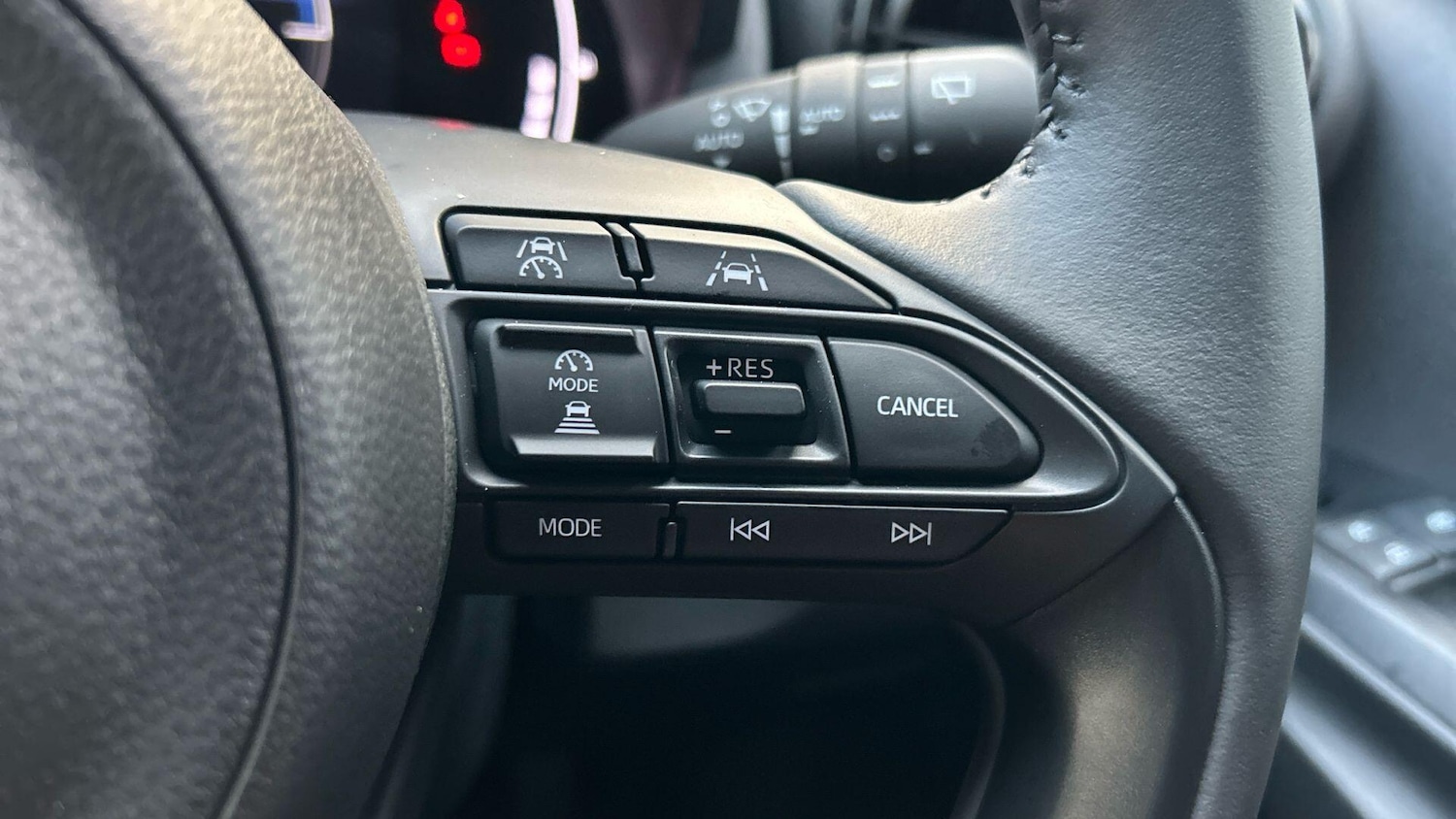 Used Toyota Yaris Cross for sale - 76802337: Photo 33