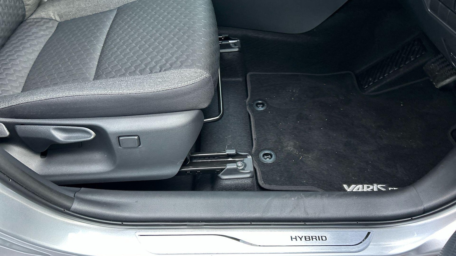 Used Toyota Yaris Cross for sale - 76802337: Photo 38