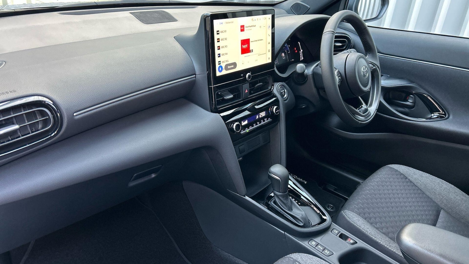 Used Toyota Yaris Cross for sale - 76802337: Photo 39