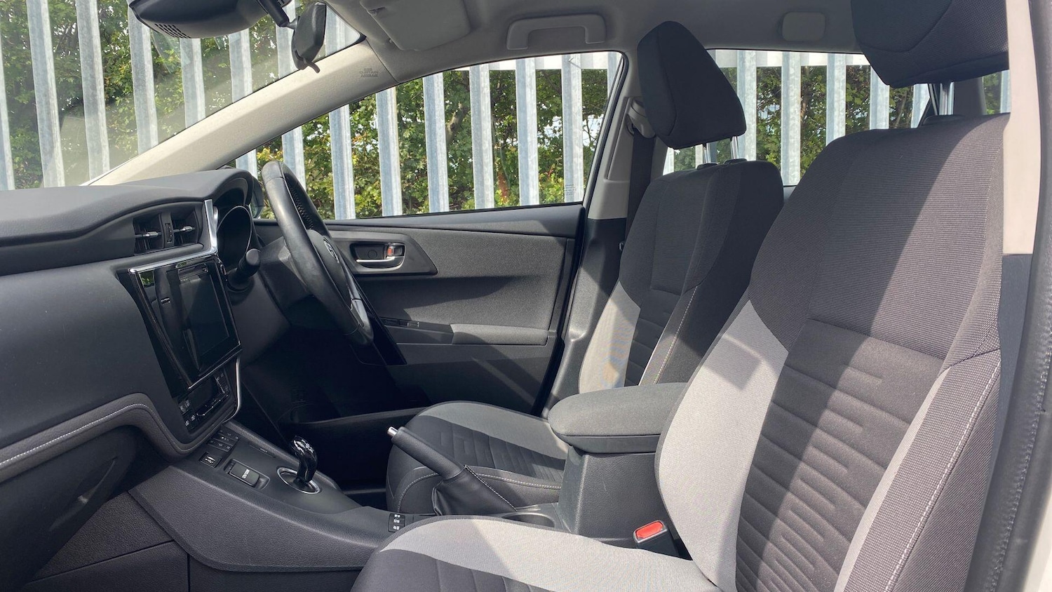 Used Toyota Auris 2017 for sale - 77091419: Photo 13