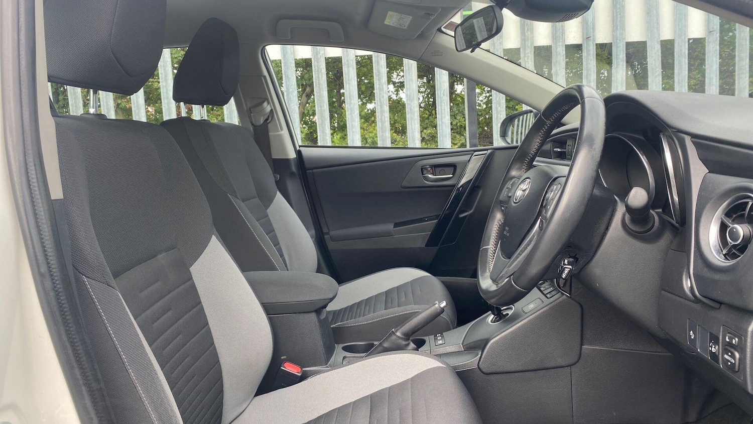 Used Toyota Auris 2017 for sale - 77091419: Photo 14