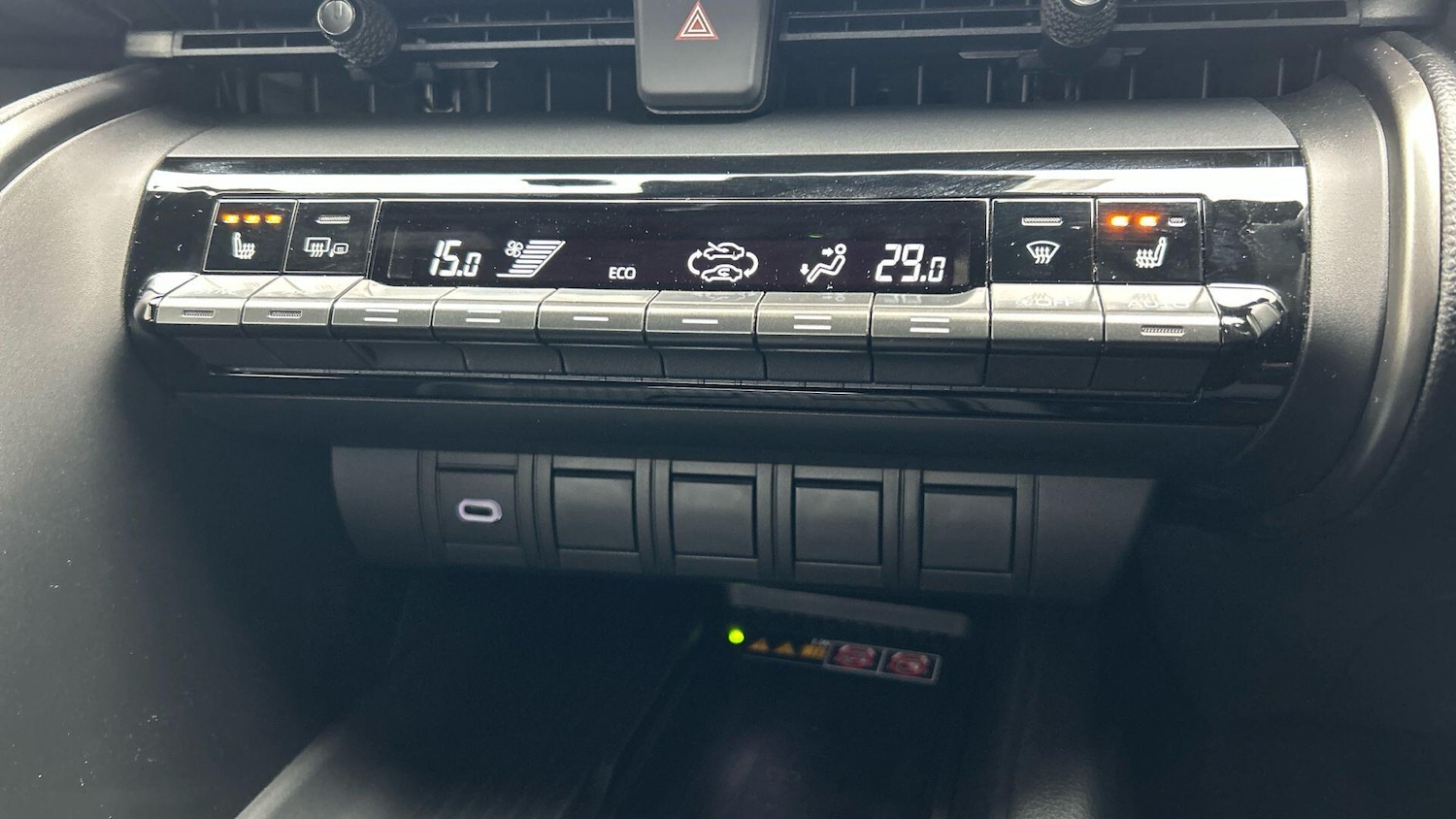 Used Toyota C-HR 2025 for sale - 78100906: Photo 30