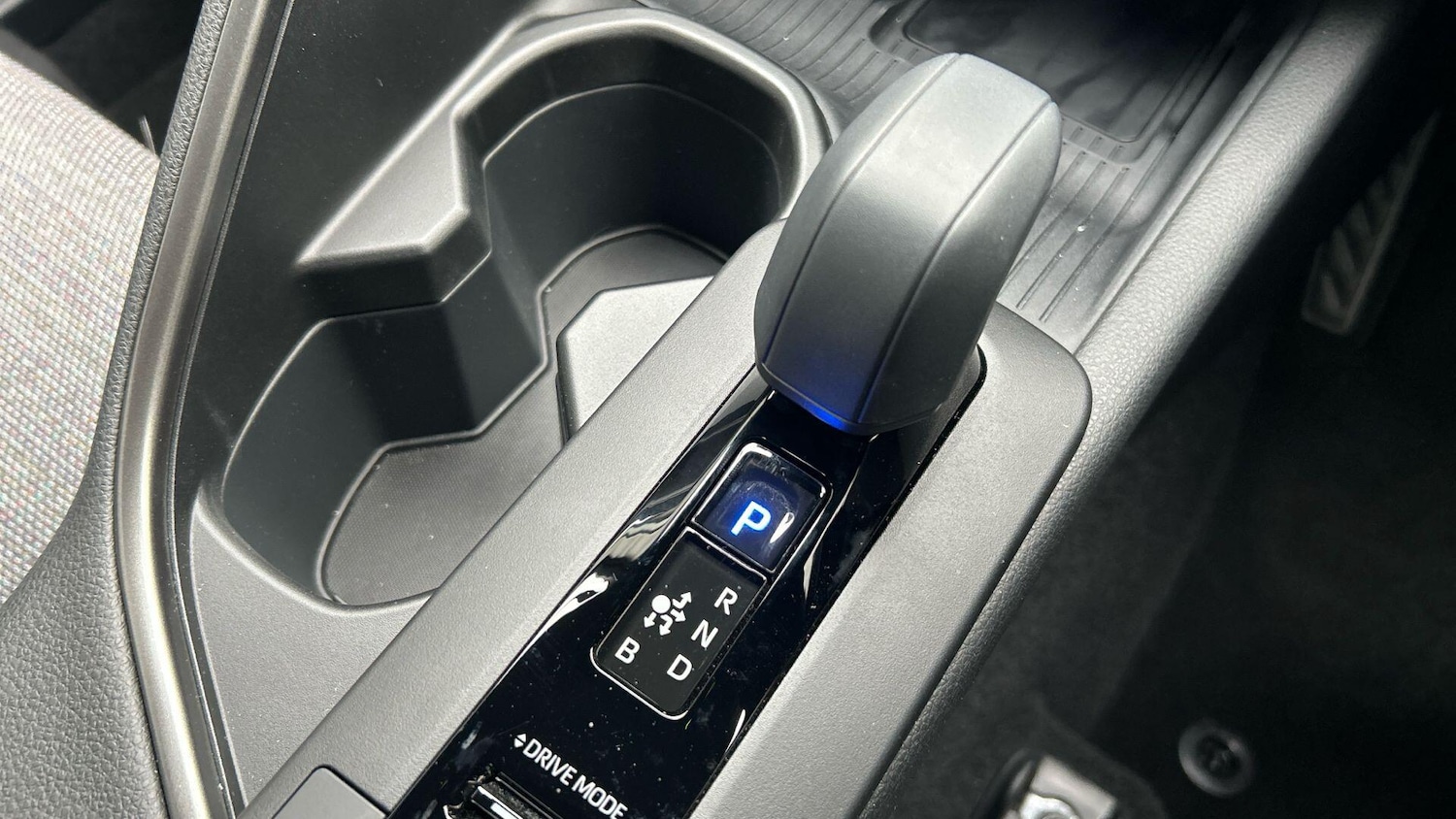 Used Toyota C-HR 2025 for sale - 78100906: Photo 33