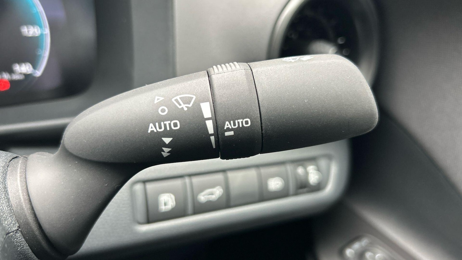 Used Toyota C-HR 2025 for sale - 78100906: Photo 38