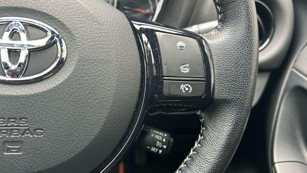 Used Toyota Yaris 2016 for sale - 76239409: Photo 43
