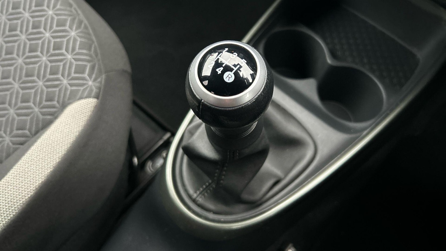 Used Toyota Aygo X 2023 for sale - 77376325: Photo 30