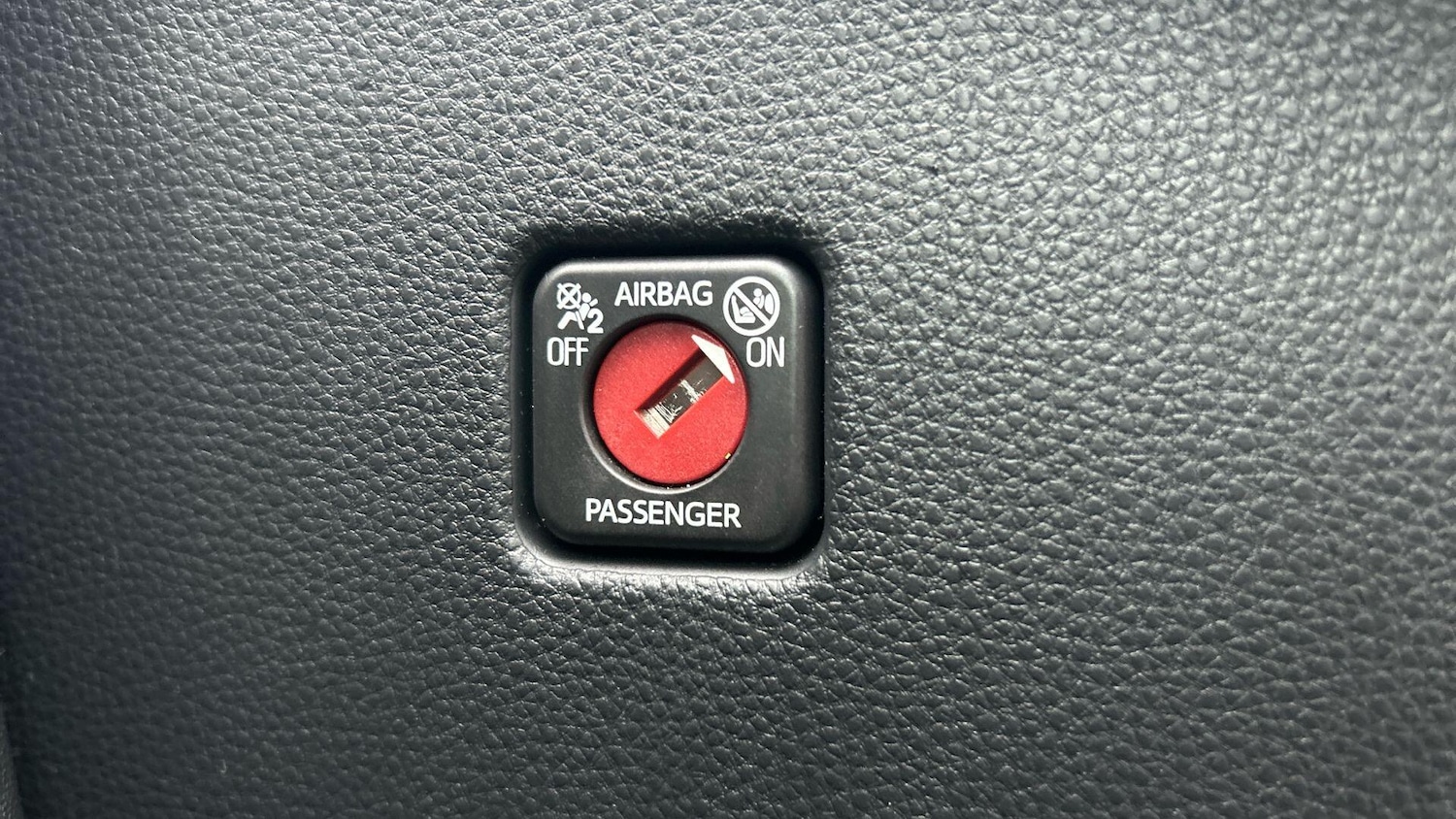 Used Toyota Aygo X 2023 for sale - 77376325: Photo 37