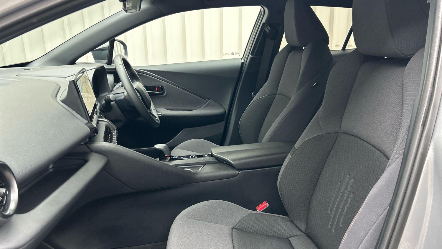 Used Toyota C-HR 2024 for sale - 76457346: Photo 16