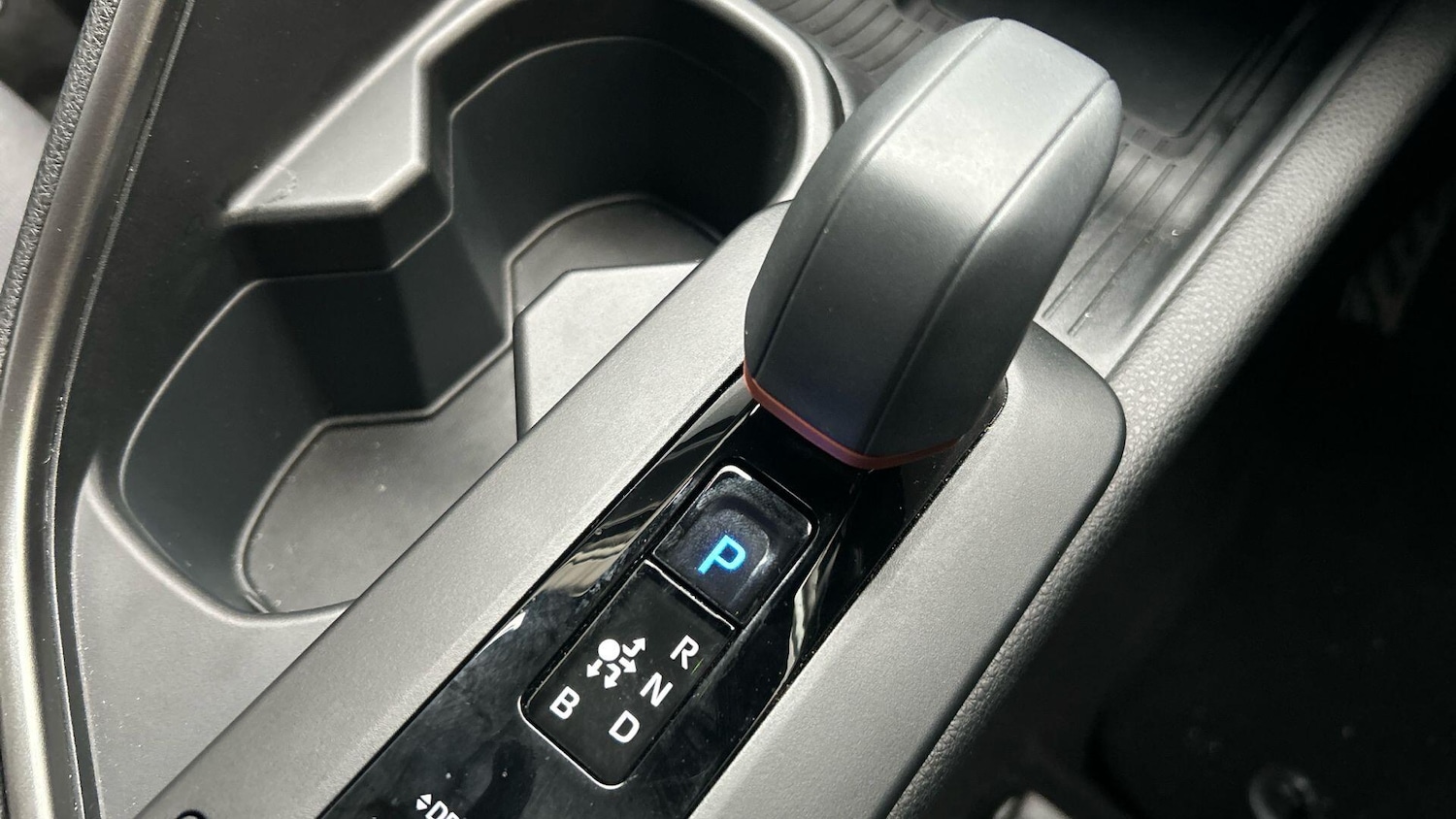 Used Toyota C-HR 2024 for sale - 76457346: Photo 32