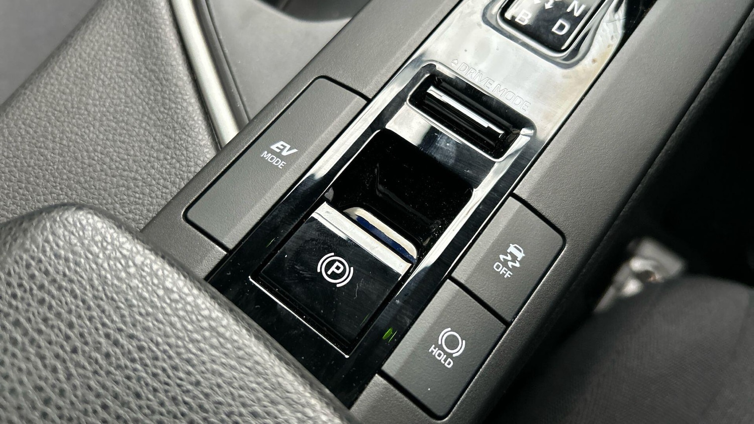 Used Toyota C-HR 2024 for sale - 76457346: Photo 33