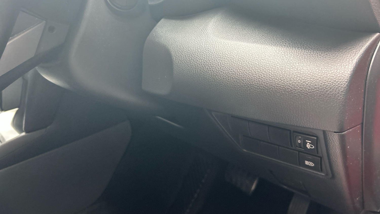 Used Toyota Yaris Cross 2024 for sale - 76109695: Photo 39