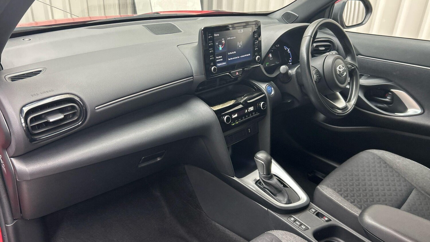 Used Toyota Yaris Cross 2024 for sale - 76109695: Photo 41