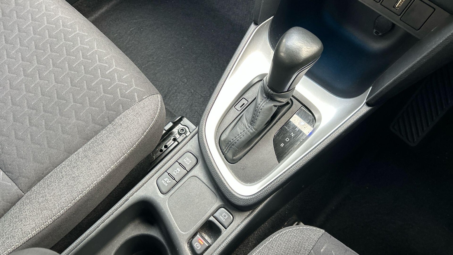 Used Toyota Yaris Cross 2022 for sale - 76550611: Photo 32