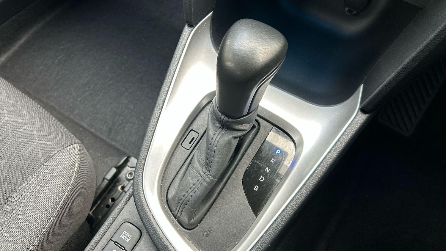 Used Toyota Yaris Cross 2022 for sale - 76550611: Photo 33