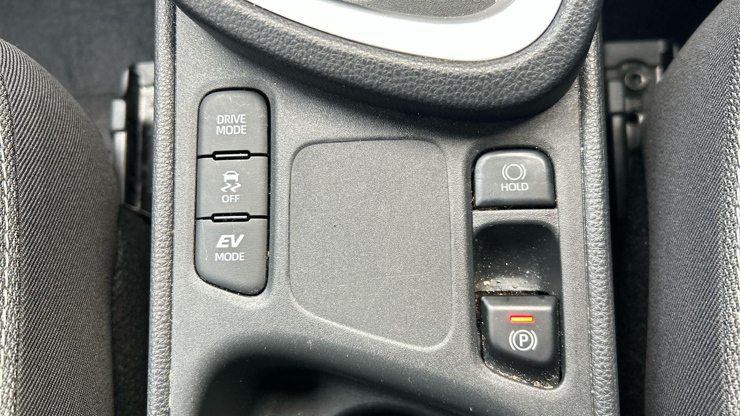 Used Toyota Yaris Cross 2022 for sale - 76550611: Photo 34