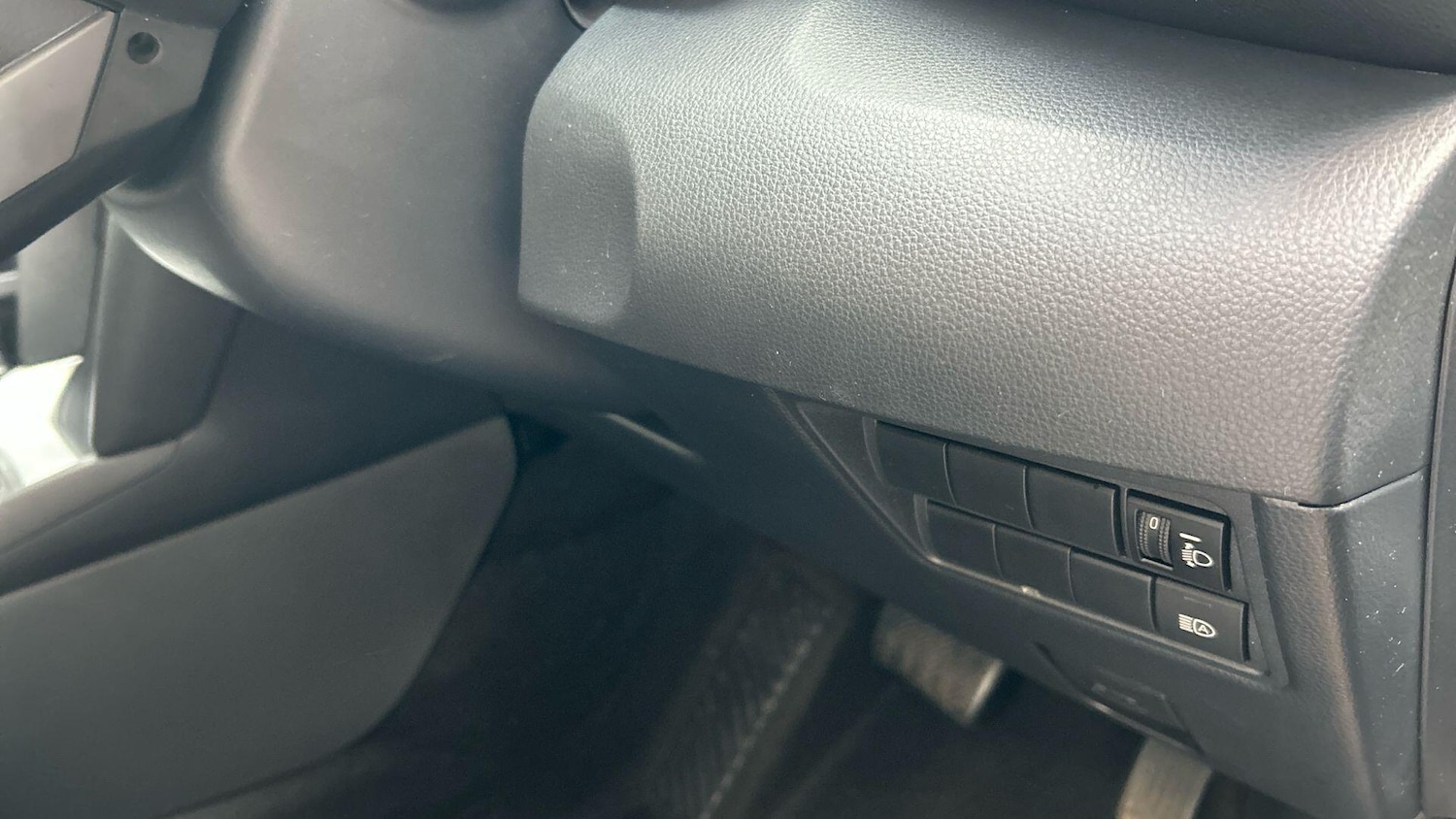 Used Toyota Yaris Cross 2022 for sale - 76550611: Photo 40