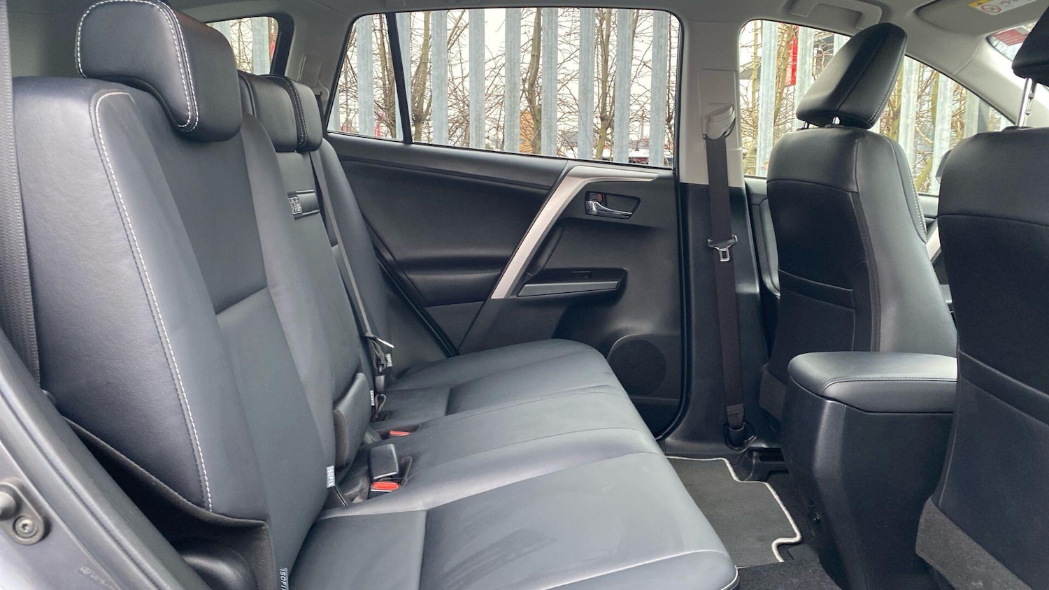 Used Toyota RAV4 2016 for sale - 77290782: Photo 15