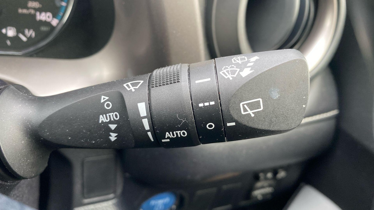 Used Toyota RAV4 2016 for sale - 77290782: Photo 37