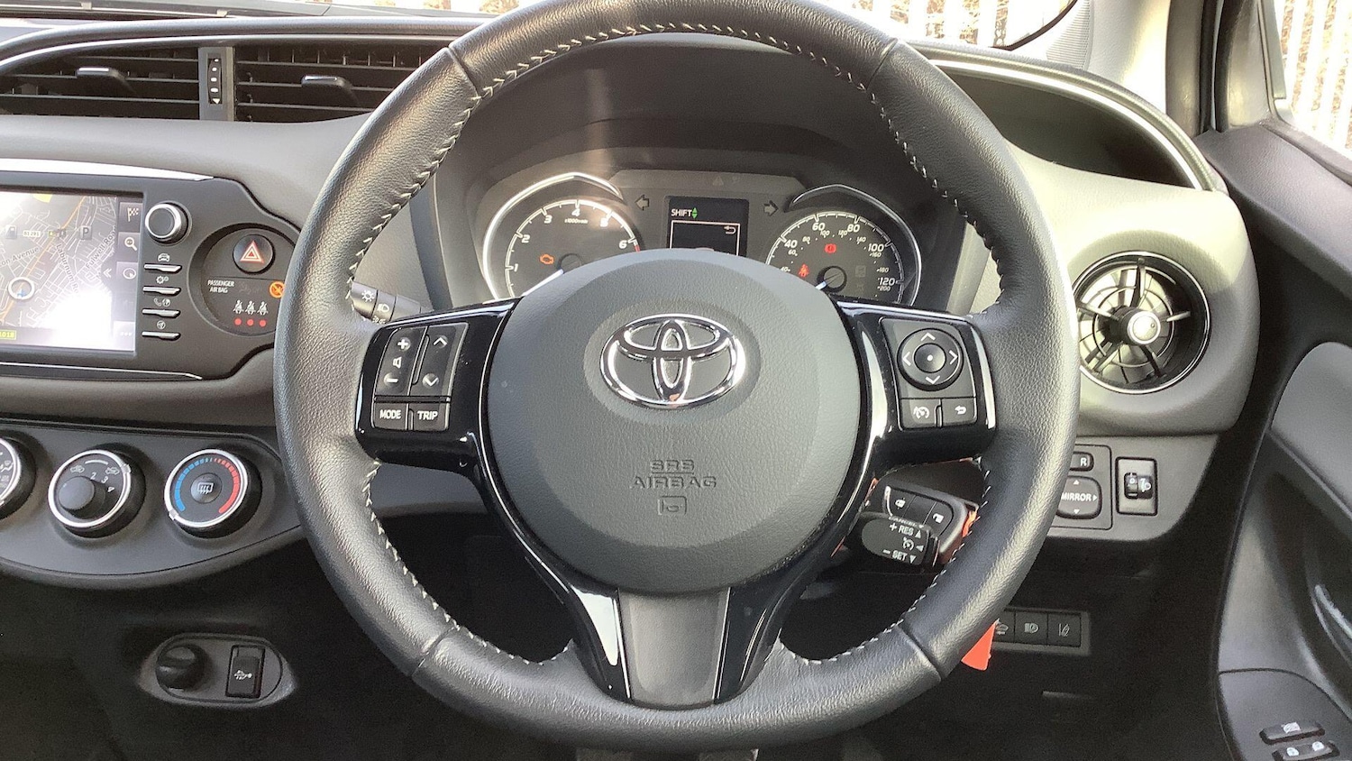 Used Toyota Yaris for sale - 77625392: Photo 12