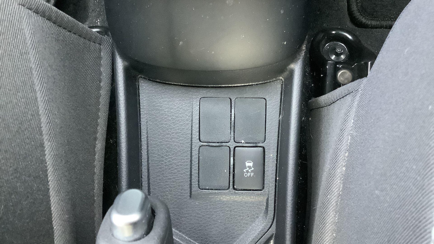 Used Toyota Yaris for sale - 77625392: Photo 27