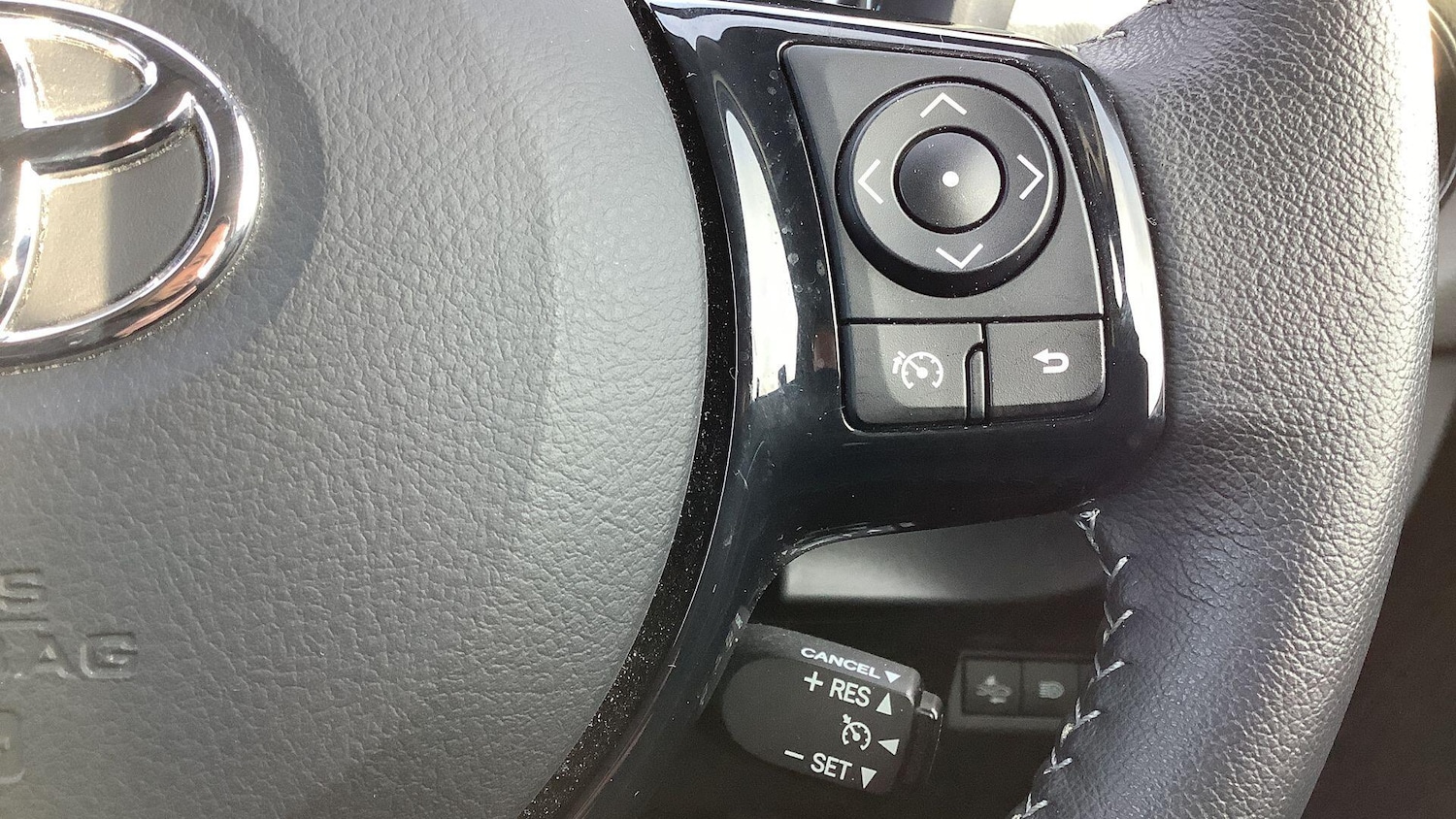 Used Toyota Yaris for sale - 77625392: Photo 29