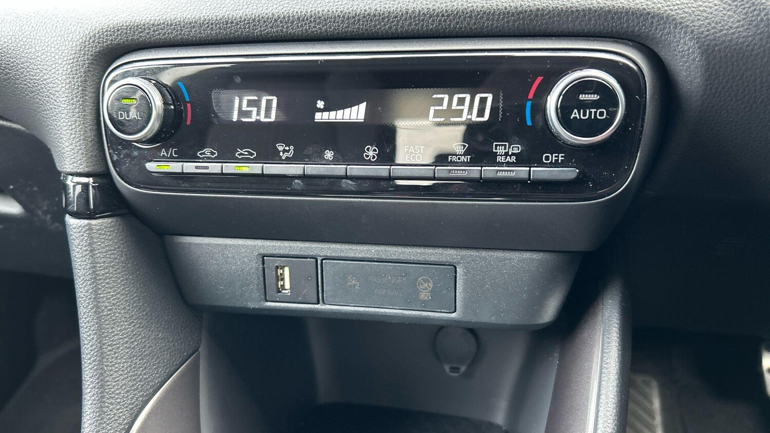 Used Toyota Yaris 2023 for sale - 77574455: Photo 30