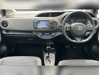 Used Toyota Yaris 2019 for sale - 78573435: Photo